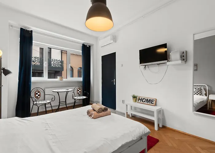 Old Town 23b Bucureşti