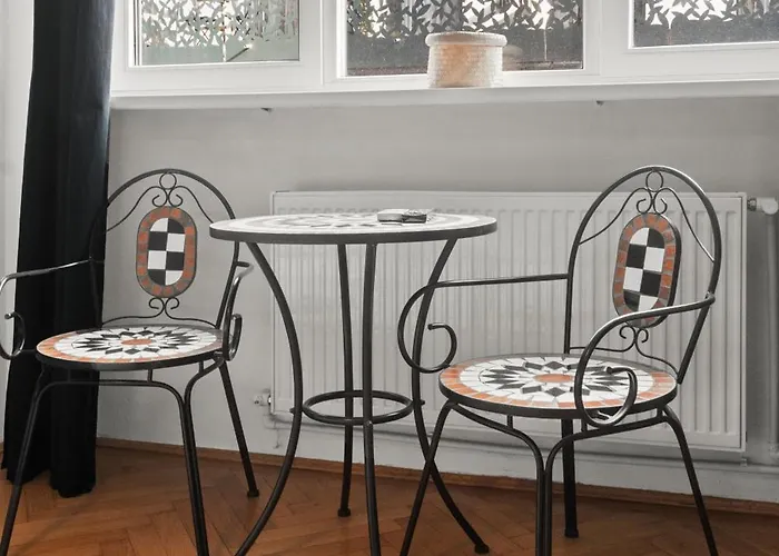 Old Town 23b Бухарест